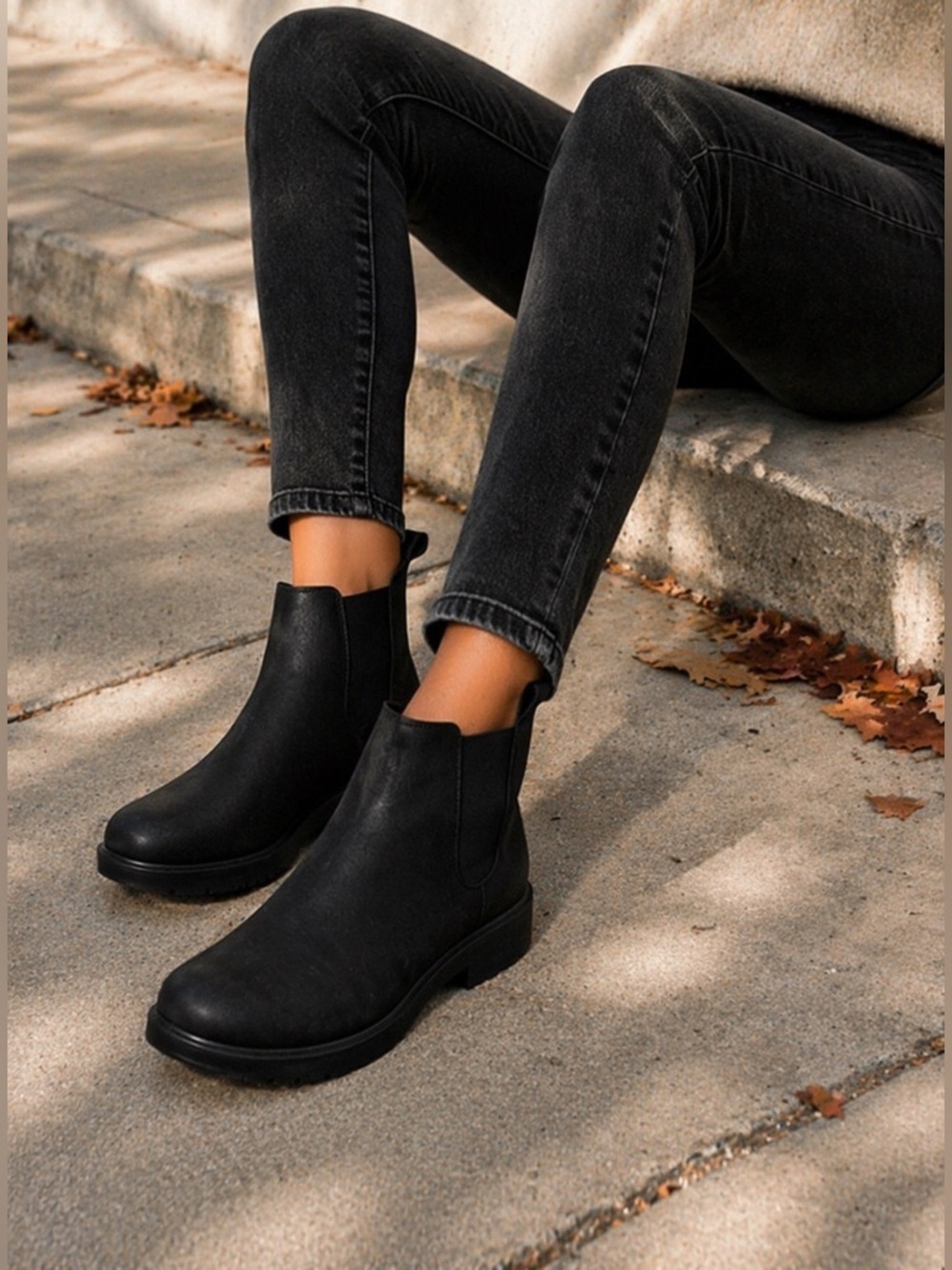 Sorel Emilie III Black Chelsea Ankle Boots | Waterproof | Classic Everyday